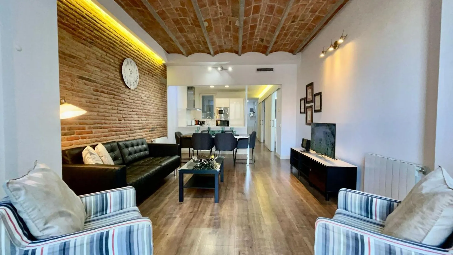 Barcelonaforrent Tucson Suites Barcelona